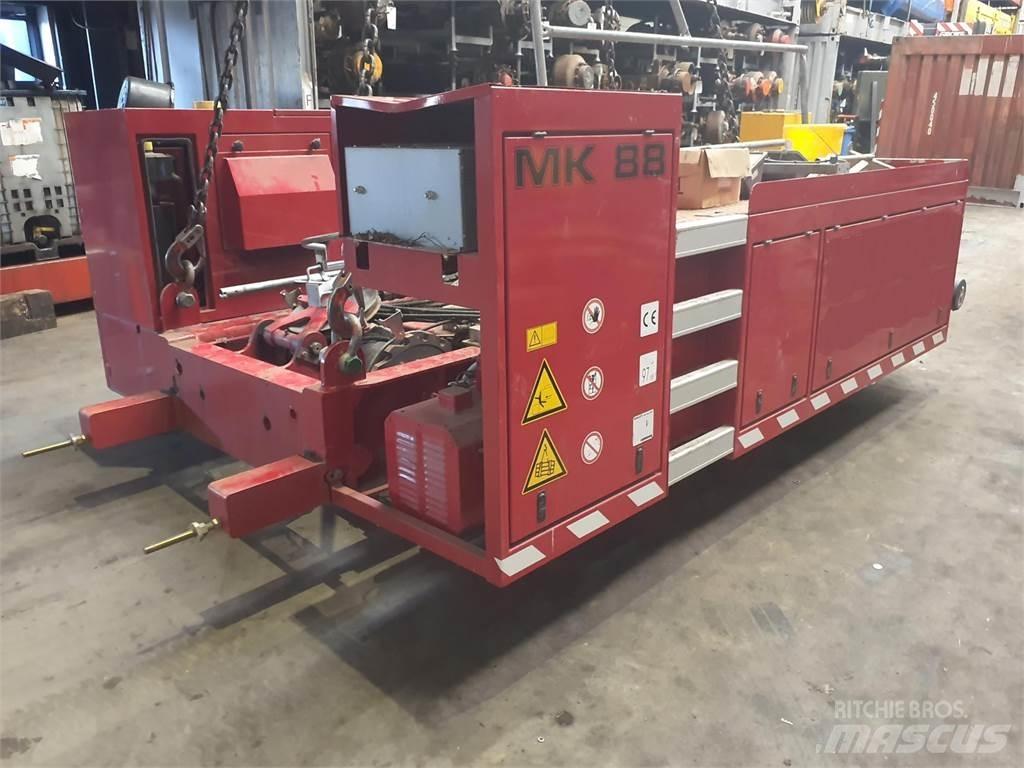 Liebherr MK 88 upper Части и оборудване за кранове
