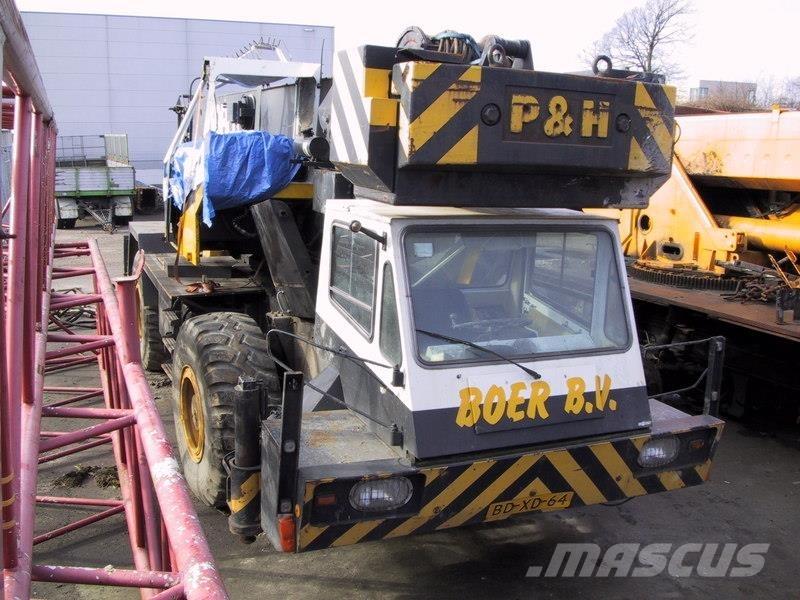 P&H S35 for parts Всъдеходни кранове