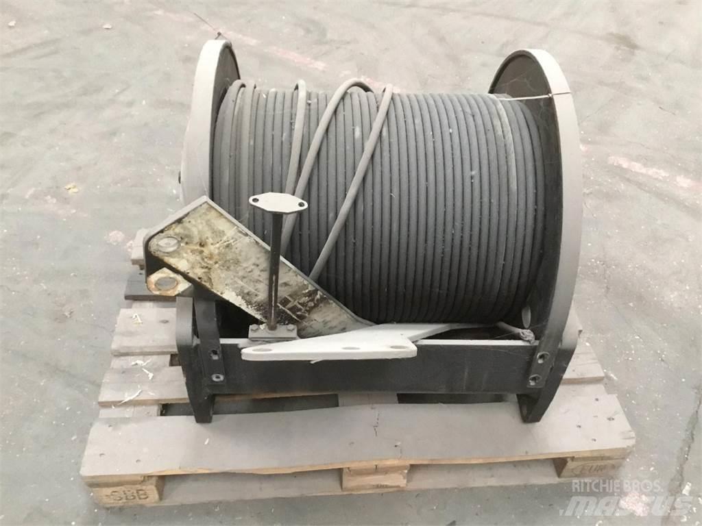 PPM 400 ATT winch Части и оборудване за кранове
