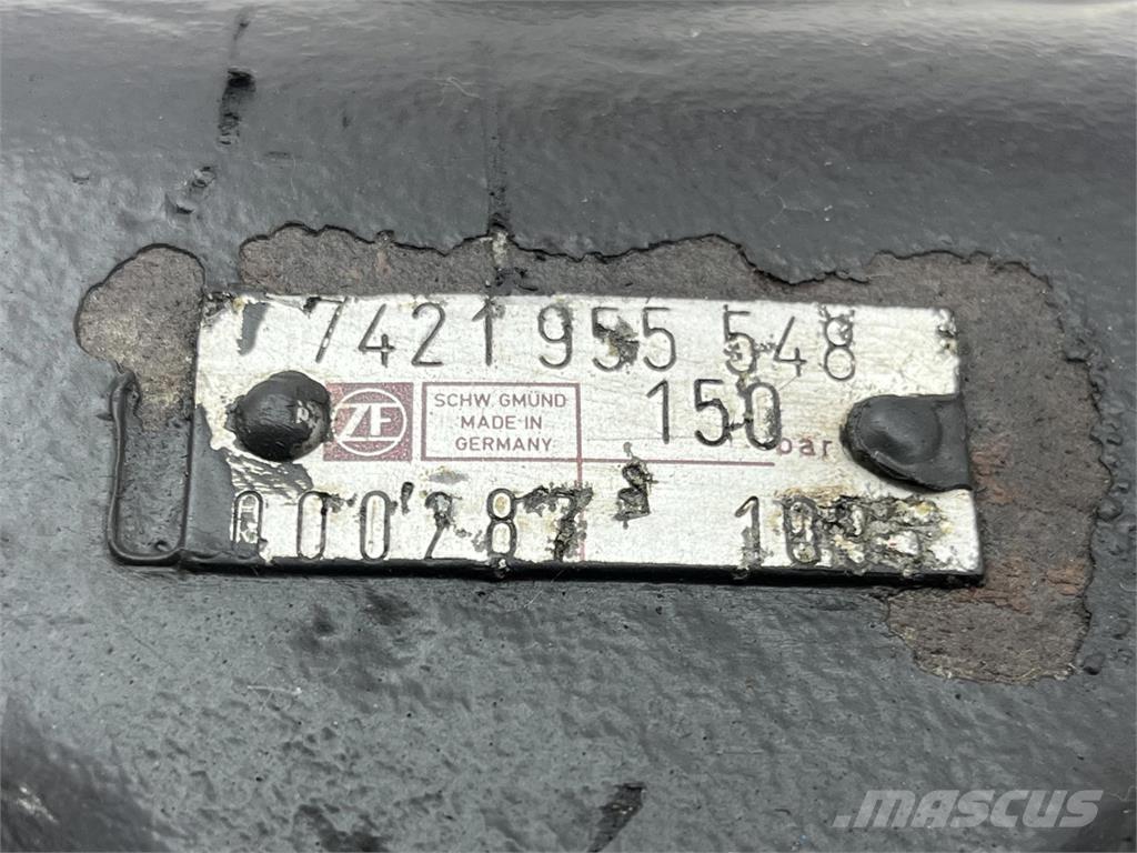  Steering box Части и оборудване за кранове
