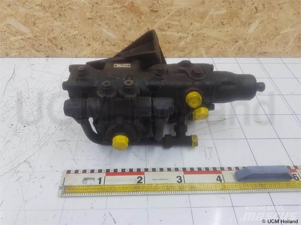  Steering box Части и оборудване за кранове
