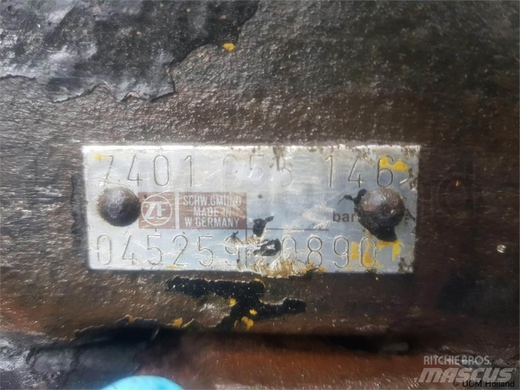  Steering box Части и оборудване за кранове
