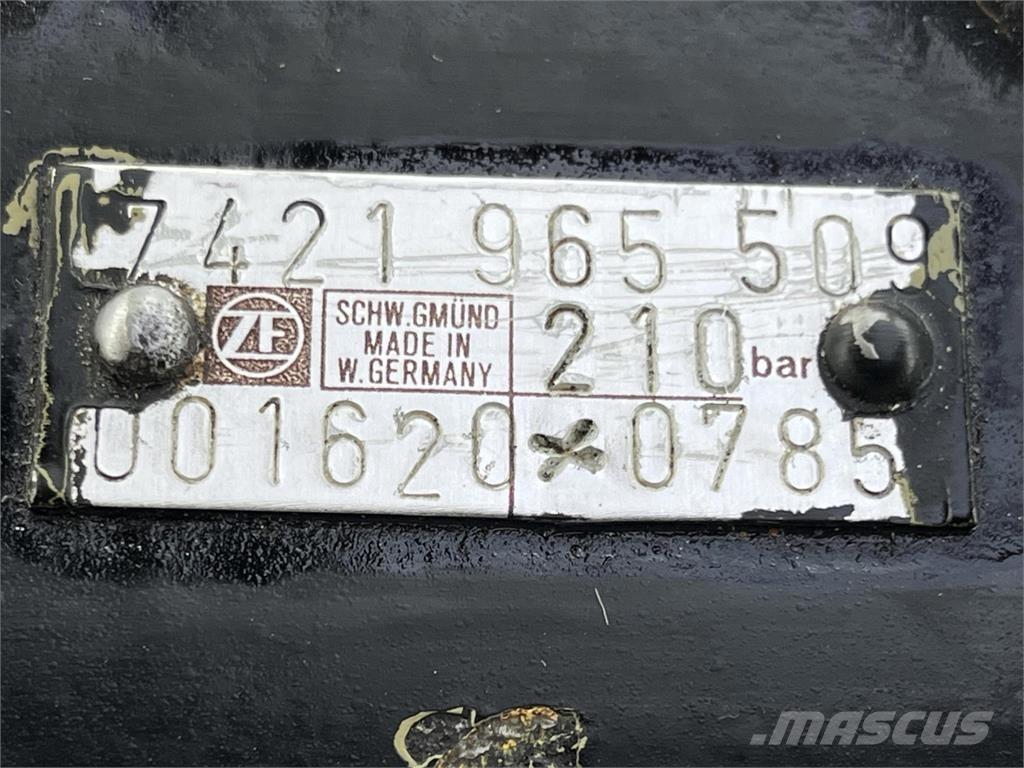  Steering box 210bar Части и оборудване за кранове
