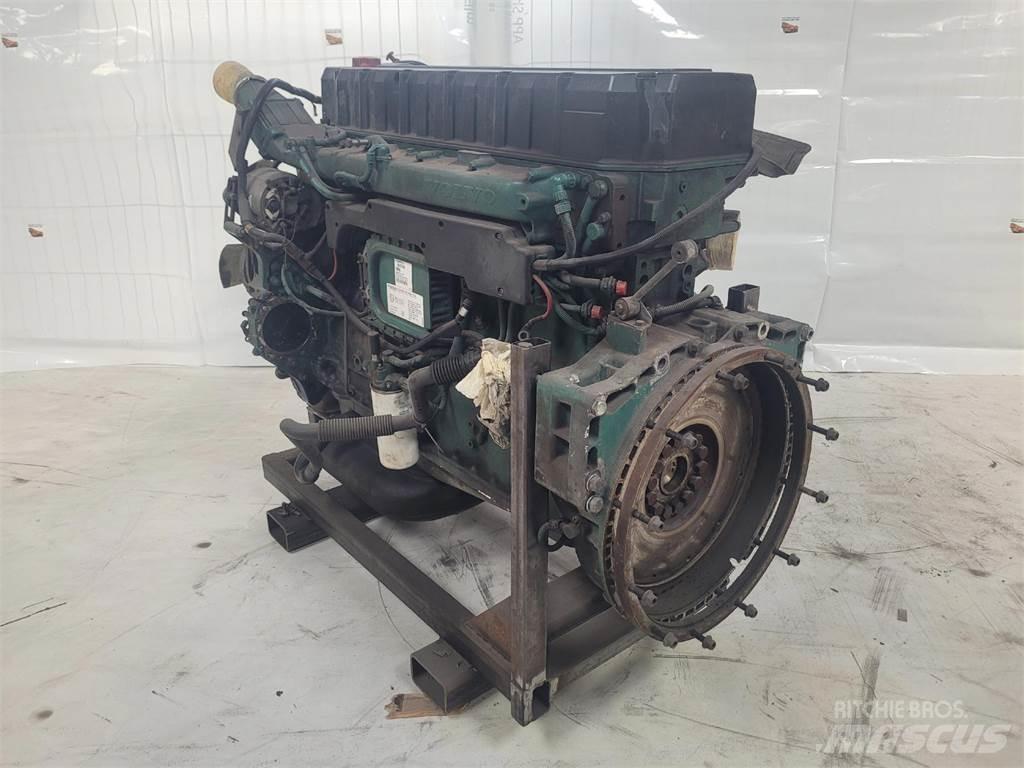 Volvo D12 Двигатели