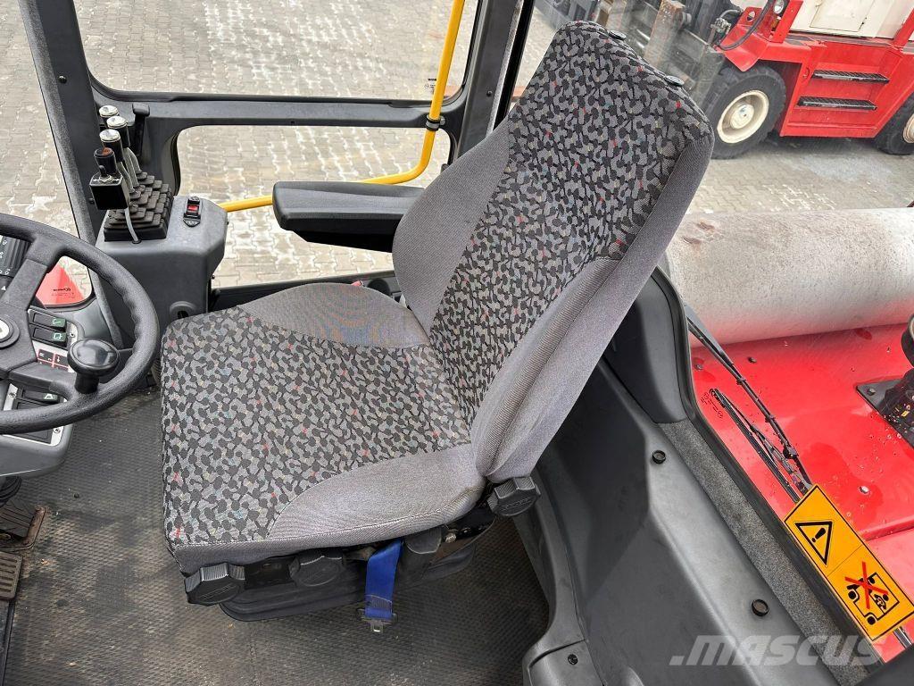 Kalmar DCD250-12LB Дизелови камиони