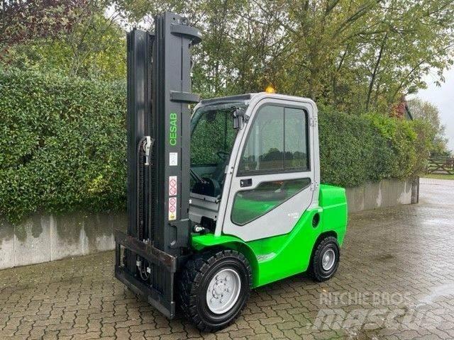 Cesab M335H-DV Дизелови камиони