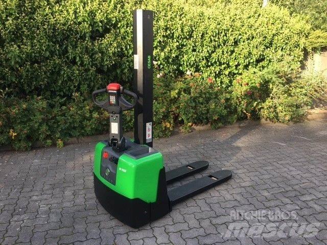Cesab S110 Колички високоповдигачи с теглич