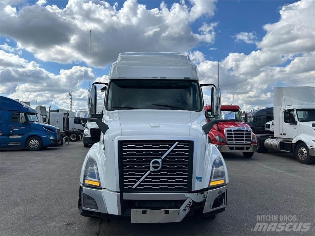 Volvo VNL Влекачи