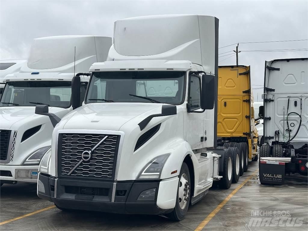 Volvo VNL300 Влекачи