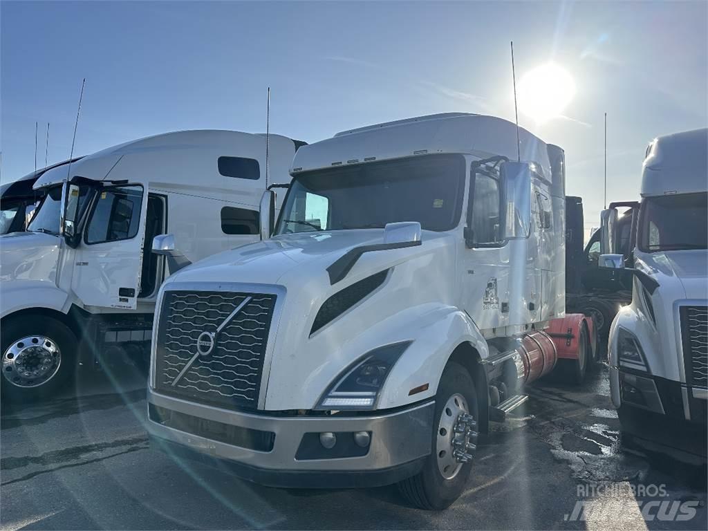 Volvo VNL740 Влекачи