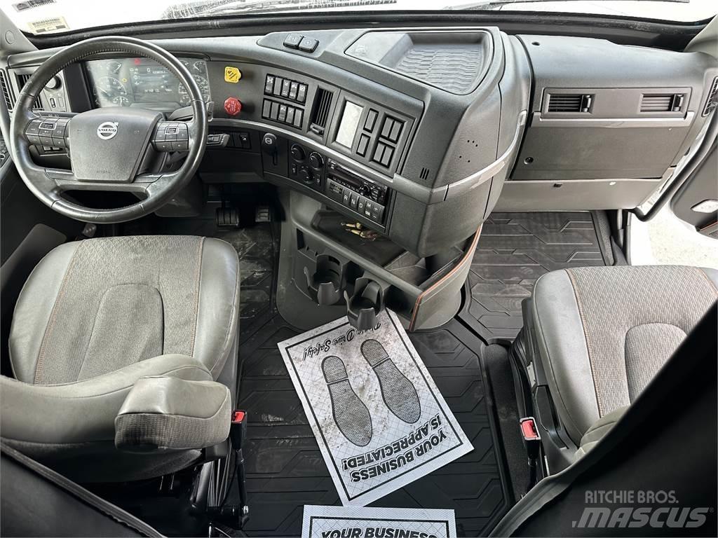 Volvo VNL760 Влекачи