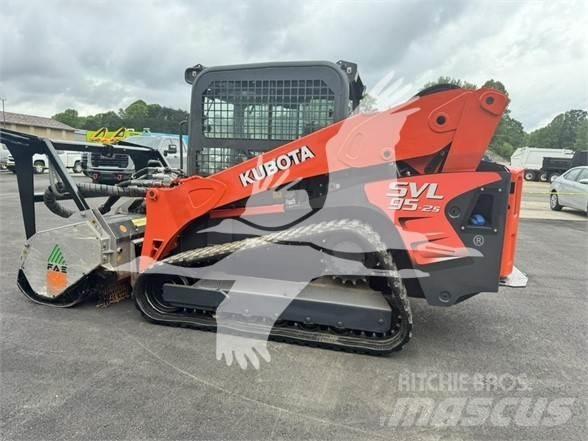 Kubota SVL95-2S Мулчер мотокултиватори