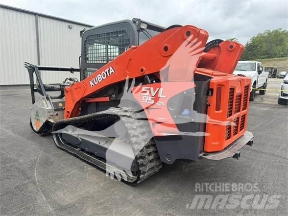 Kubota SVL95-2S Мулчер мотокултиватори