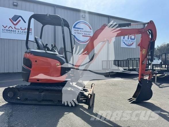 Kubota U27-4 Мини екскаватори < 7 т