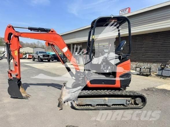 Kubota U27-4 Мини екскаватори < 7 т