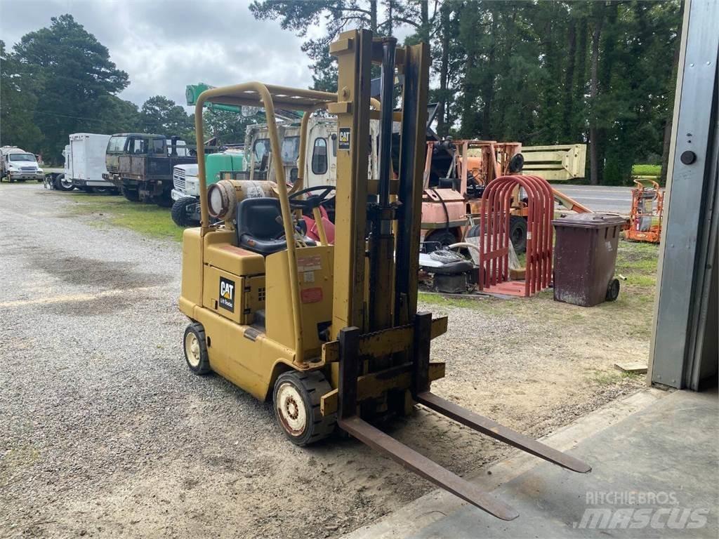 CAT T40B Строителство - Други