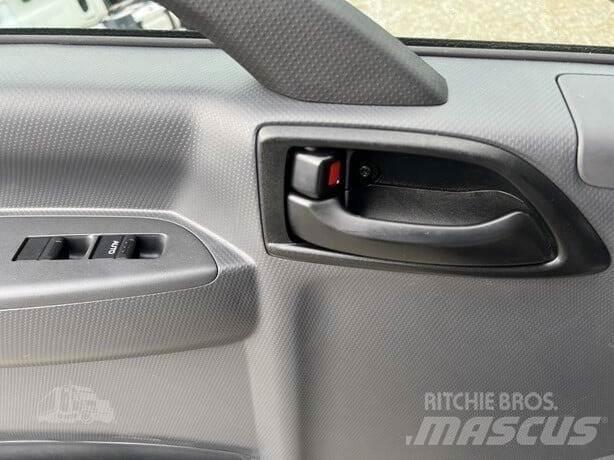 Isuzu NRR Строителство - Други