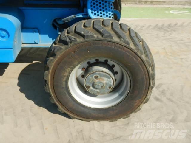Aichi SP21AJ Телескопични повдигачи
