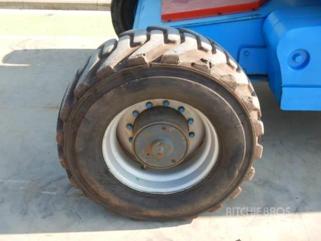 Aichi SP21AJ Телескопични повдигачи
