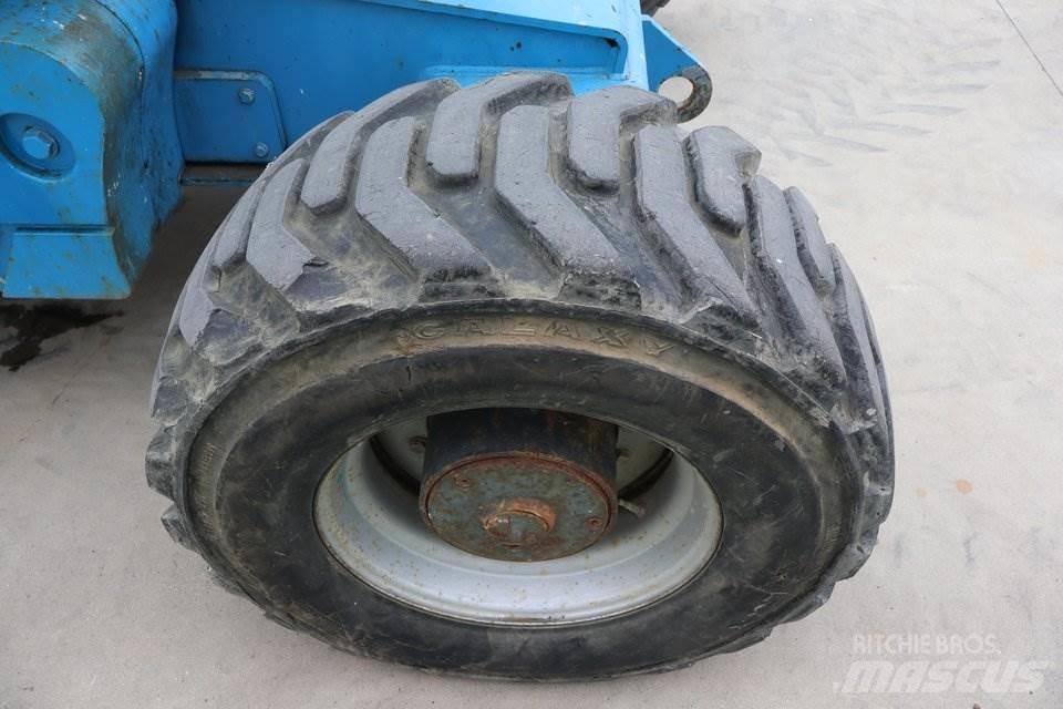 Aichi SP21AJ Телескопични повдигачи
