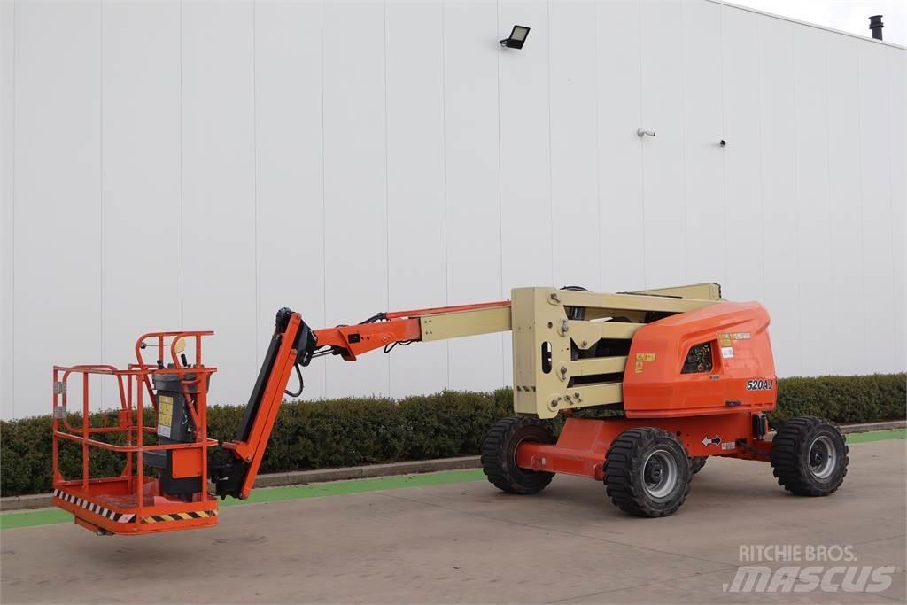 JLG 520AJ Съчленени стрелови подемници