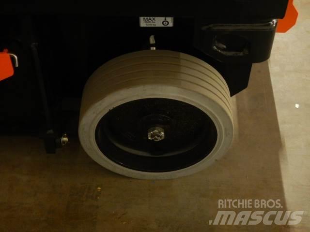 JLG R4045 Ножични работни платформи
