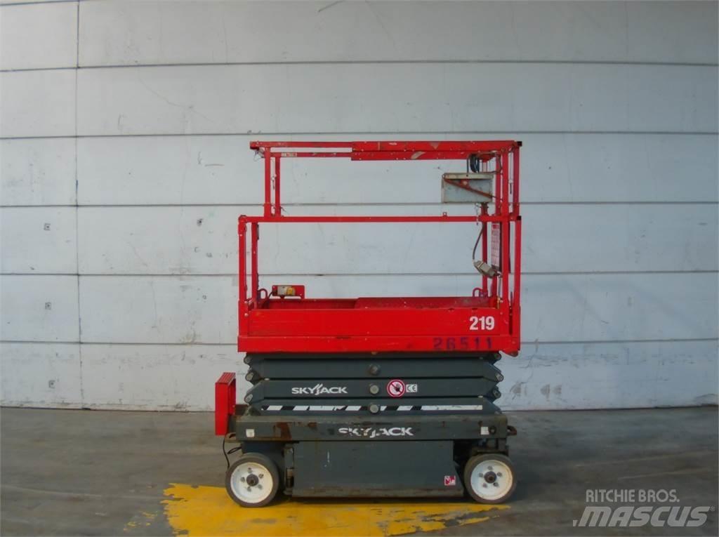 SkyJack SJ3219 Ножични работни платформи