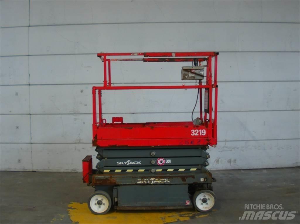 SkyJack SJ3219 Ножични работни платформи