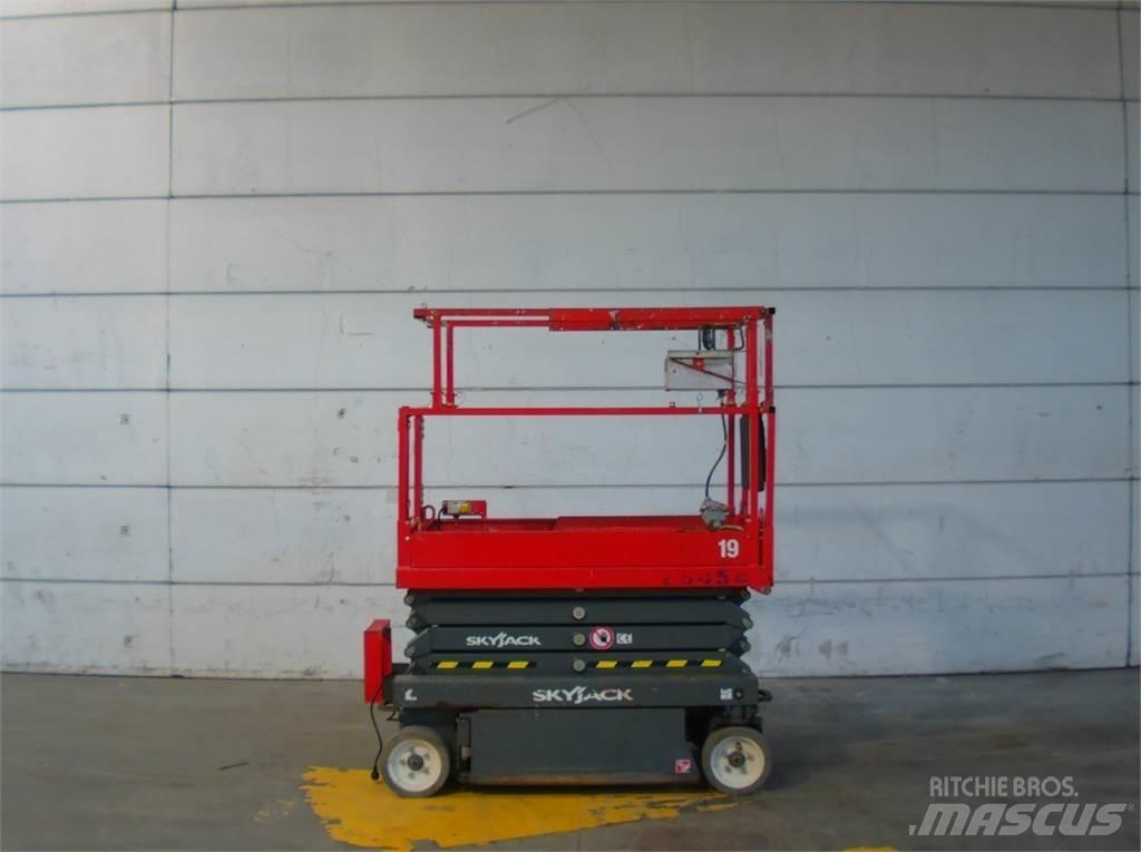 SkyJack SJ3219 Ножични работни платформи