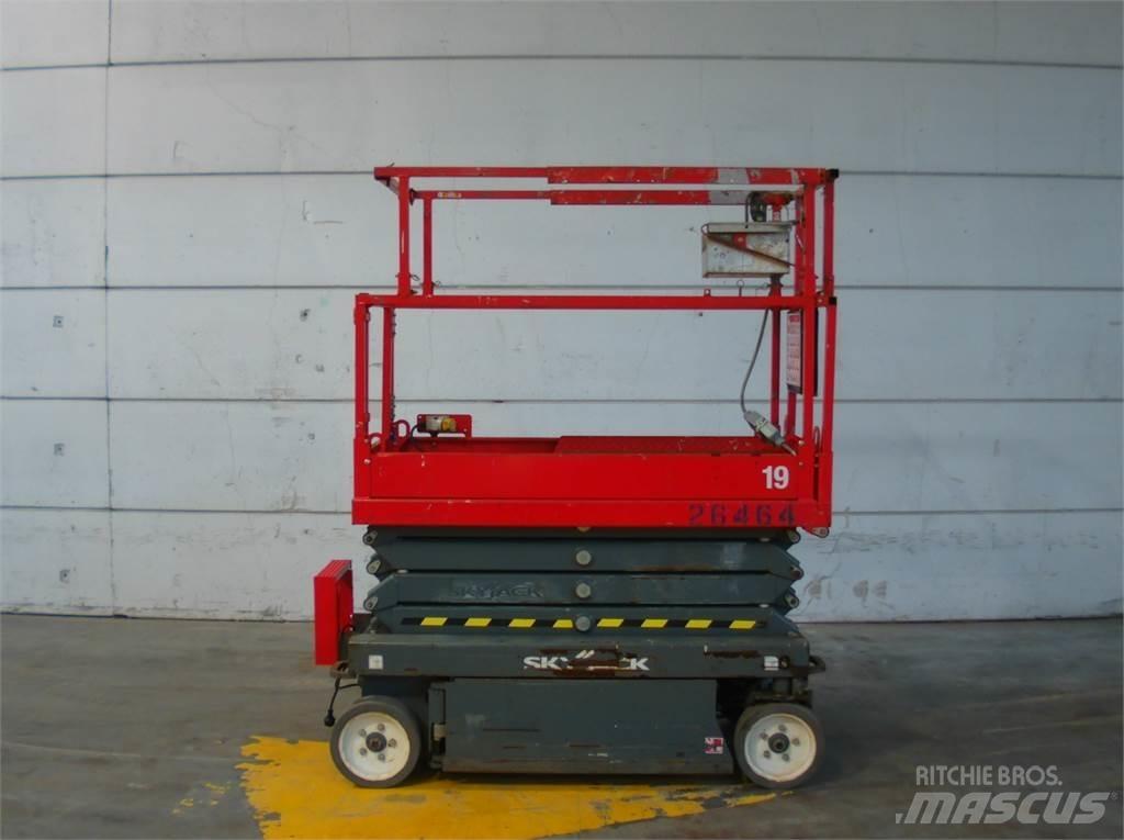 SkyJack SJ3219 Ножични работни платформи
