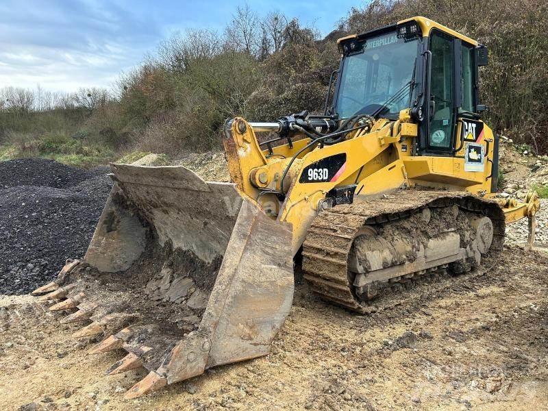 CAT 963D Верижен товарач