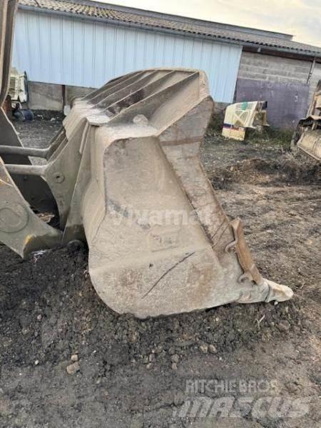 CAT 973C Верижен товарач