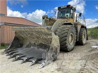 CAT 990 II Колесни товарачи