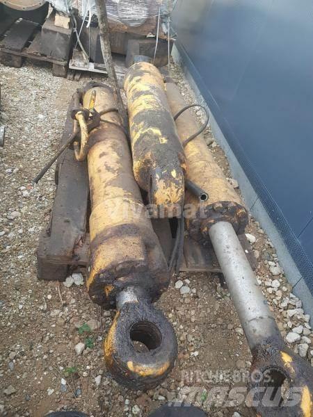 Liebherr A914 Други компоненти