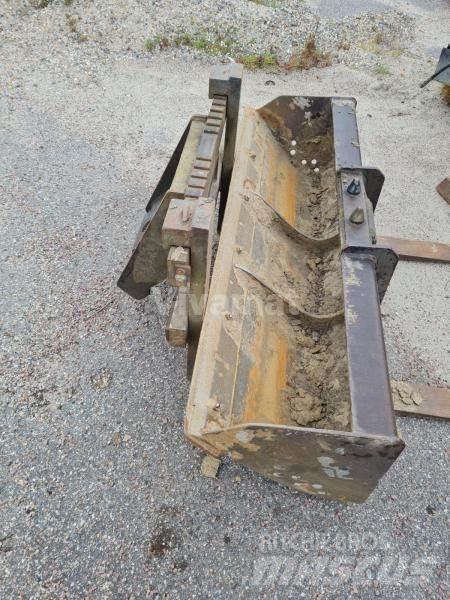 Mecalac 12MTX Кофи