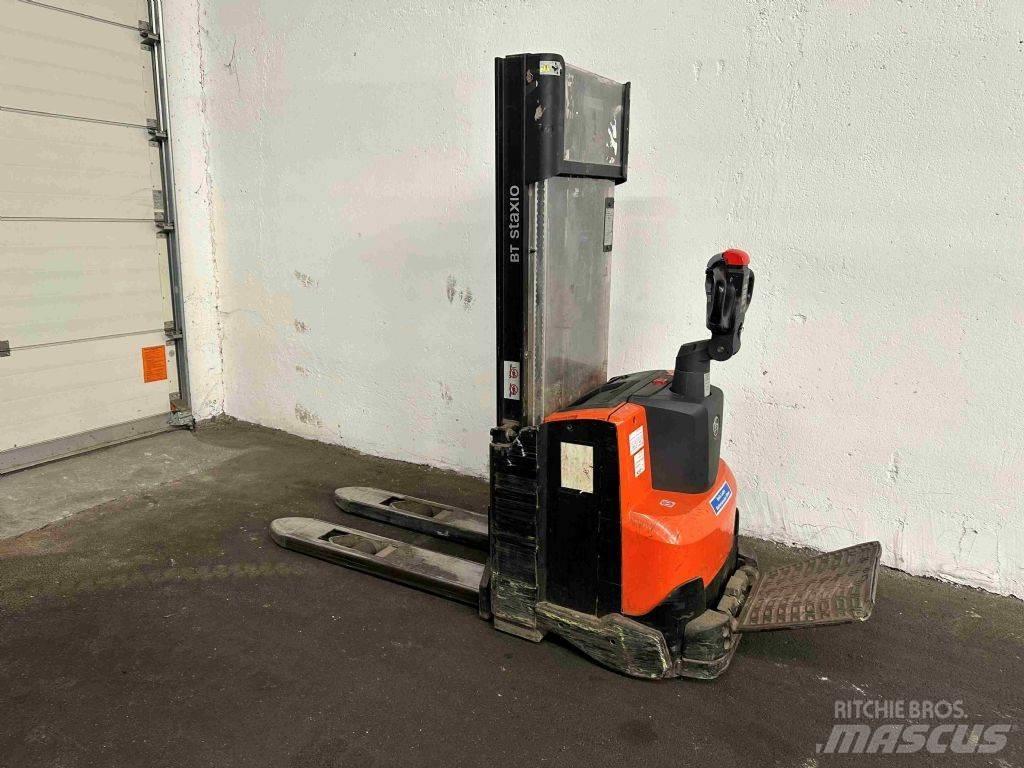 BT SWE 100 Колички високоповдигачи с теглич