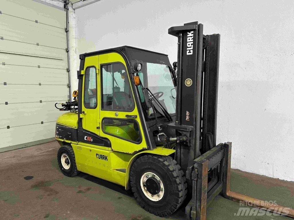 Clark C55SL Камиони с АГУ