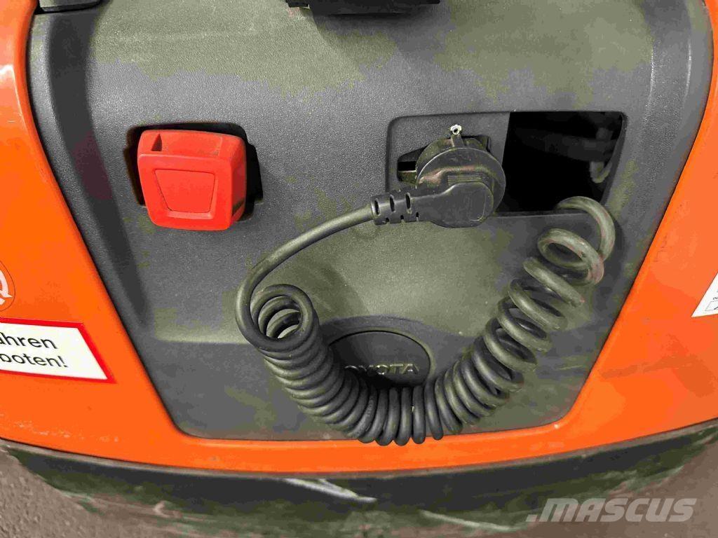 Toyota LWE 130 Нископовдигач