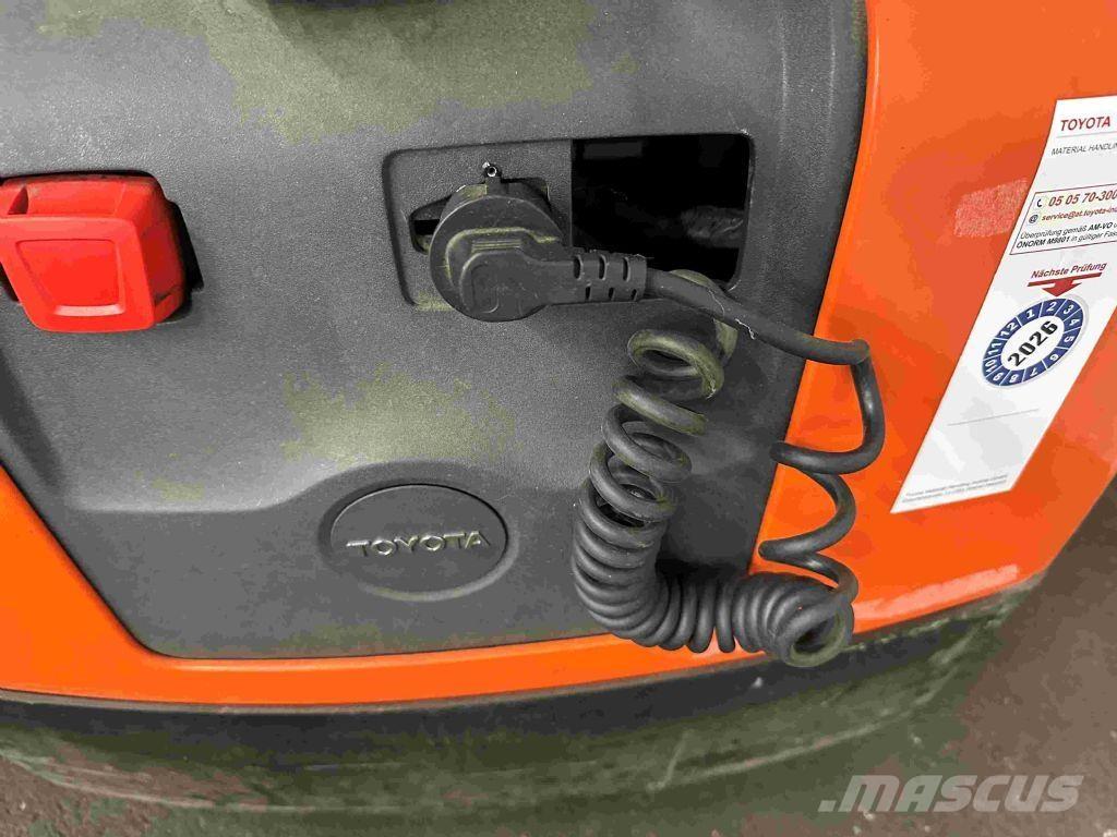 Toyota LWE 130 Нископовдигач