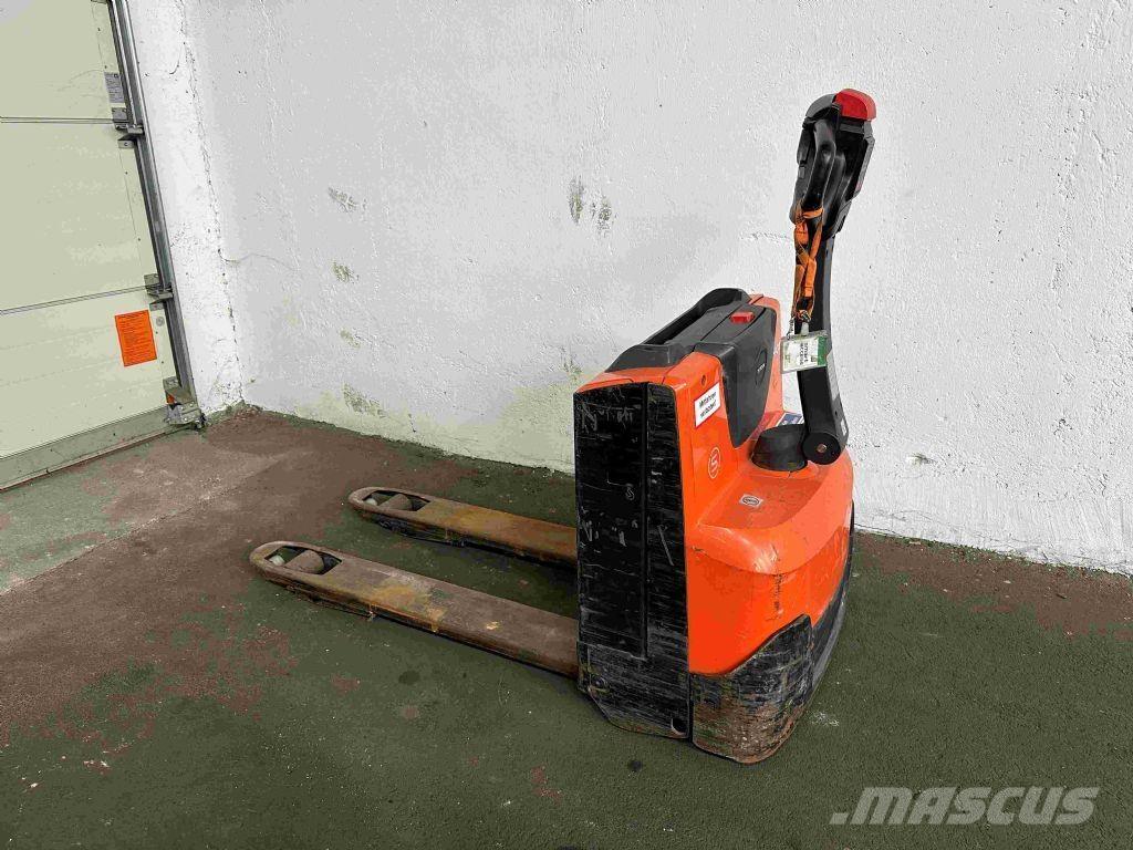 Toyota LWE 140 Нископовдигач