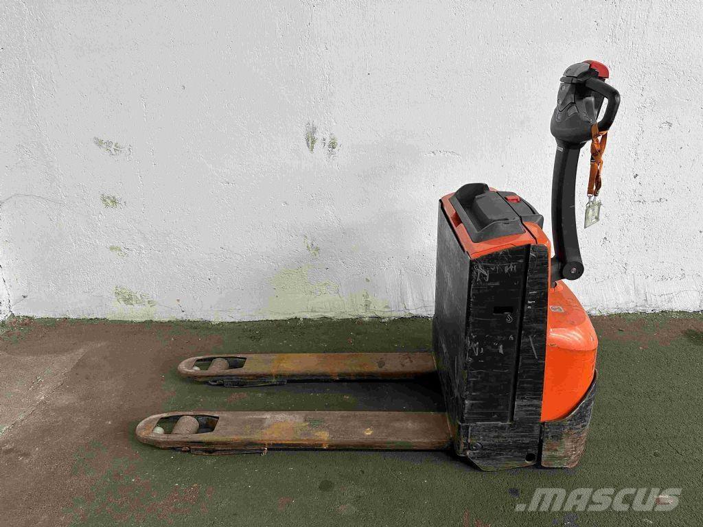 Toyota LWE 140 Нископовдигач