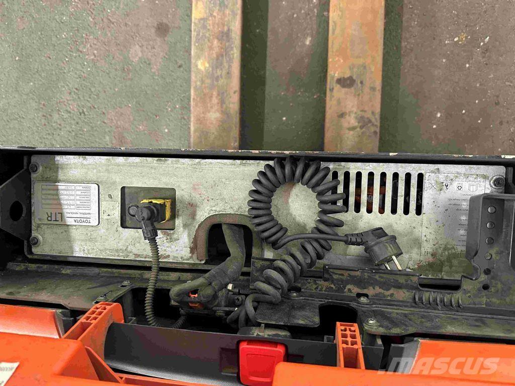 Toyota LWE 140 Нископовдигач