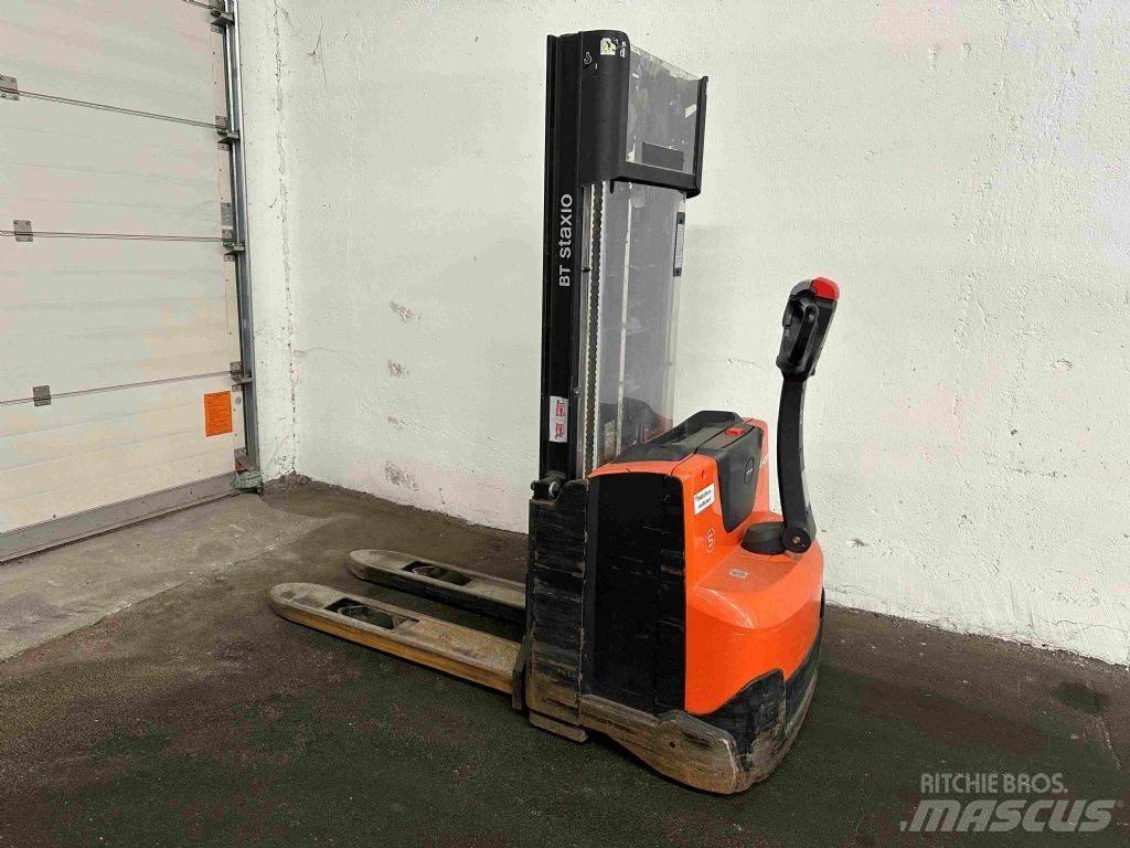 Toyota SWE 120 Колички високоповдигачи с теглич