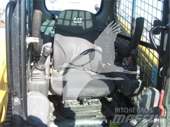 CAT 279D3 Мини товарачи

