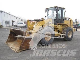 CAT 928H Колесни товарачи