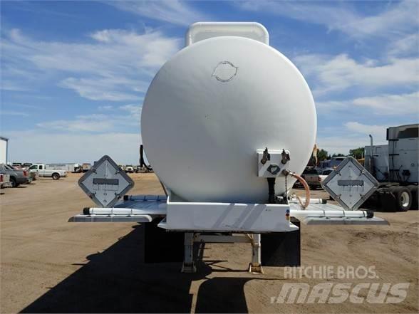  TYTAL TANKER Полуремаркета цистерни
