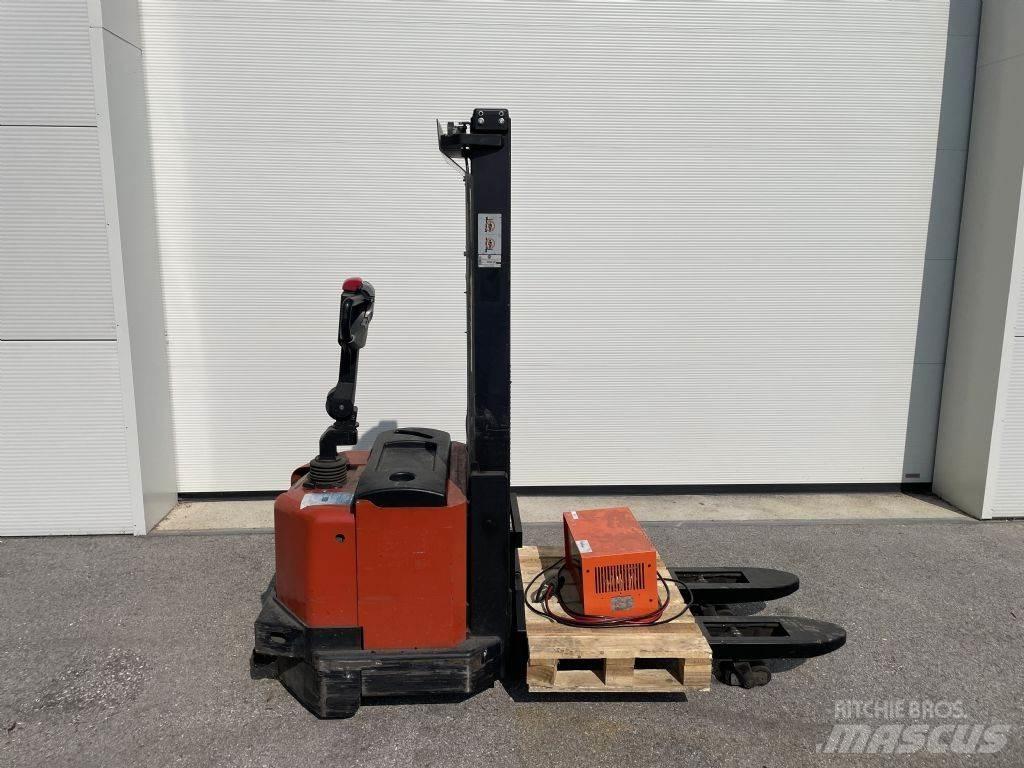 BT SWE120L Колички високоповдигачи с теглич