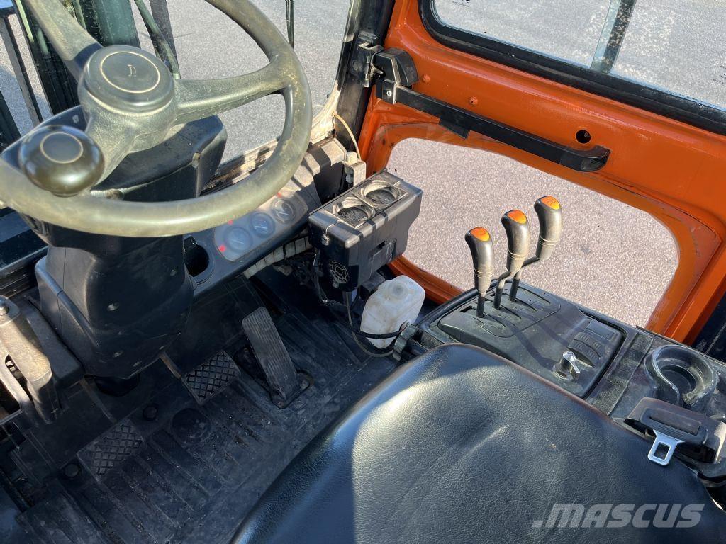 Doosan D50C-5 Дизелови камиони