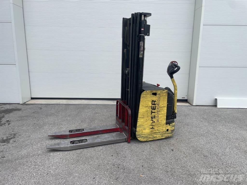 Hyster S1.6AC Колички високоповдигачи с теглич
