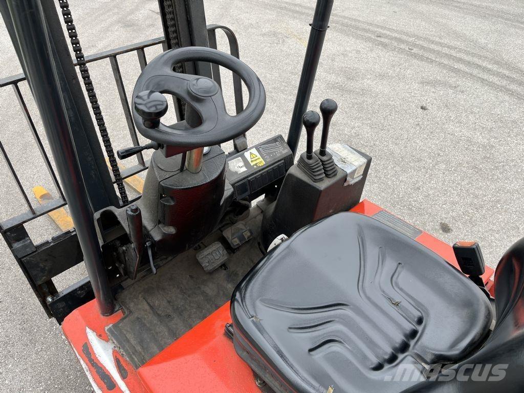 Linde E12Z-02 Електрически вилични кари-повдигачи